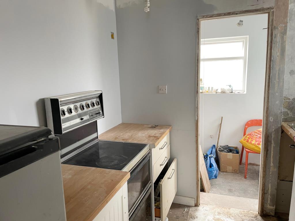 Lot: 57 - GROUND FLOOR FLAT REQUIRING COMPLETION -